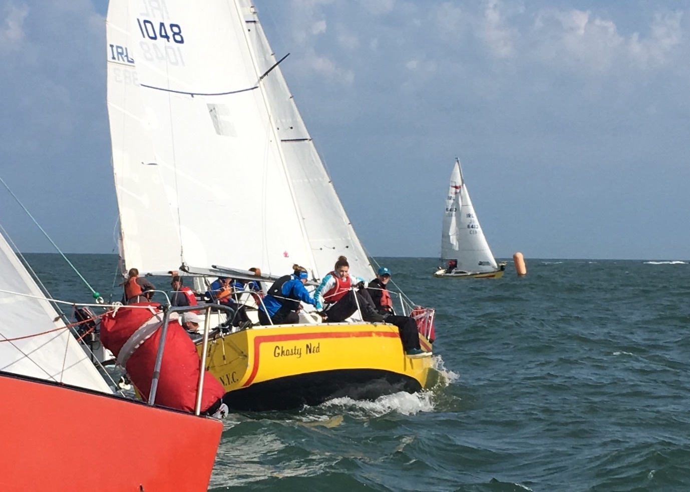 'Yellow Peril' takes advantage of a big pin-end bias at the start or race 1