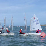 2_-_The_girls_battle_it_out_at_the_windward_mark.jpg